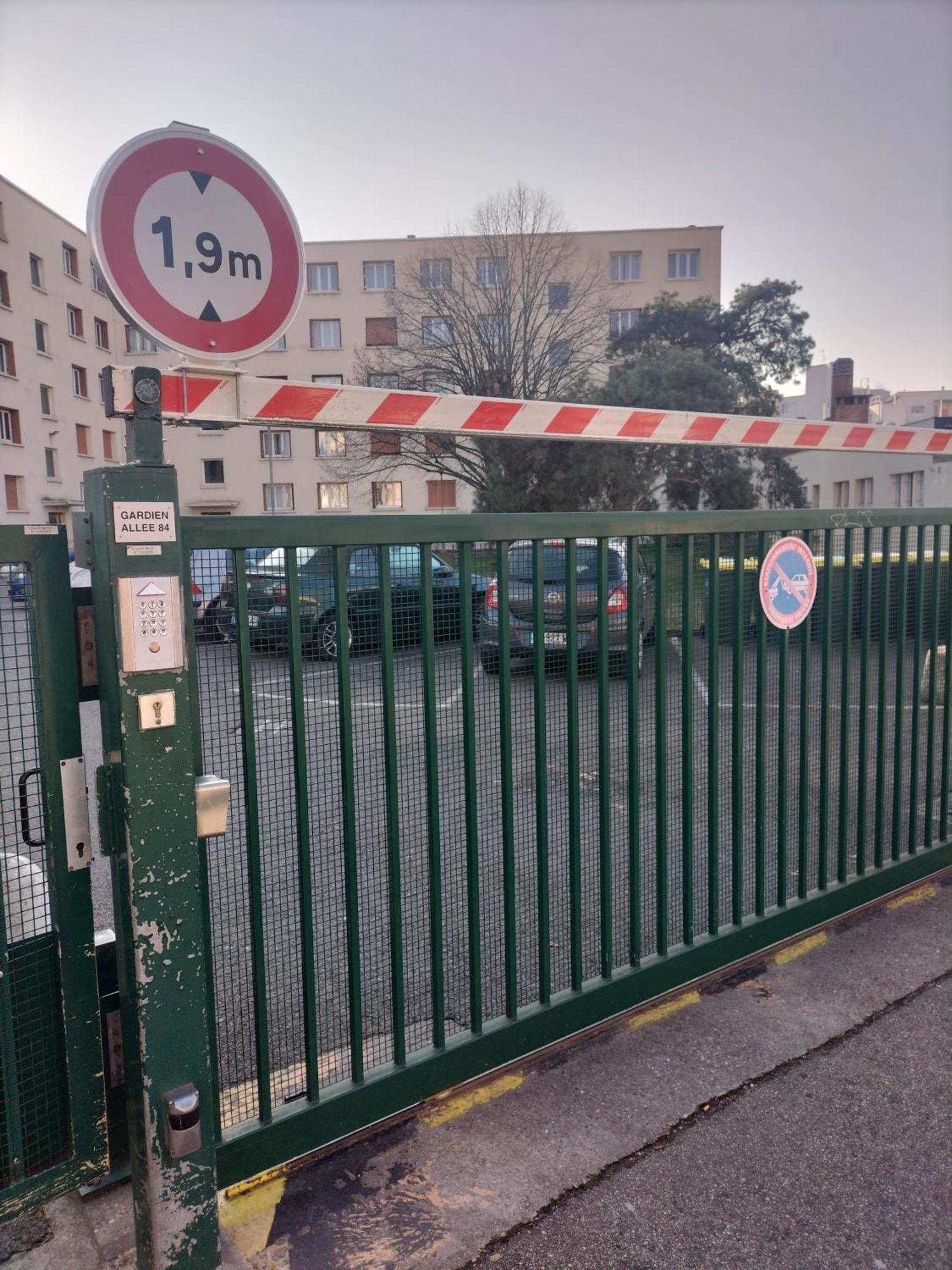 Vénissieux Jolie Appartement Proche Tramway מראה חיצוני תמונה